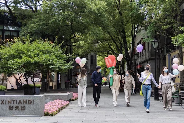 “设计中国北京”以可持续视角探索设计世界，上海新天地会员购物活动线上线下并行｜一周有品指南(图2)